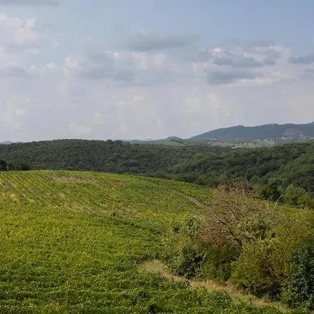 شقة Cs كاستيلْنْوافو بيراردين